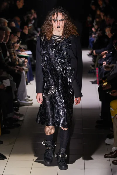 Look 4